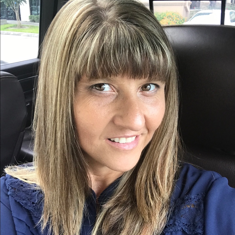 Meet your Posher, Melisa