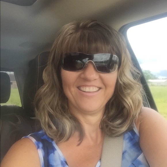 Meet your Posher, Melisa - Picture 5 of 5