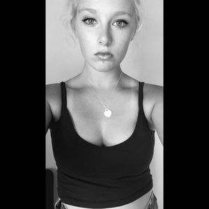 Meet your Posher, Mackenzie