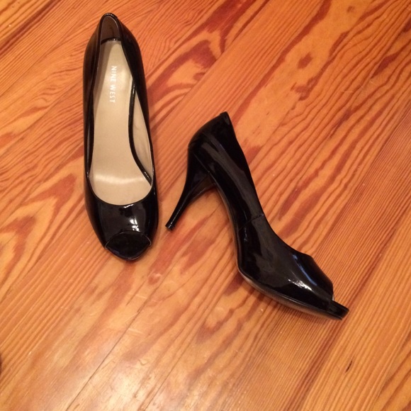 Shoes - Picture 2 of 2