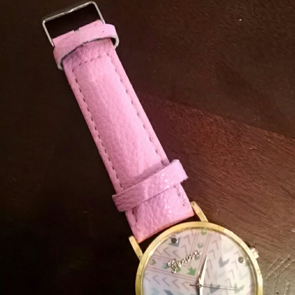 Pink Watch - Picture 3 of 3