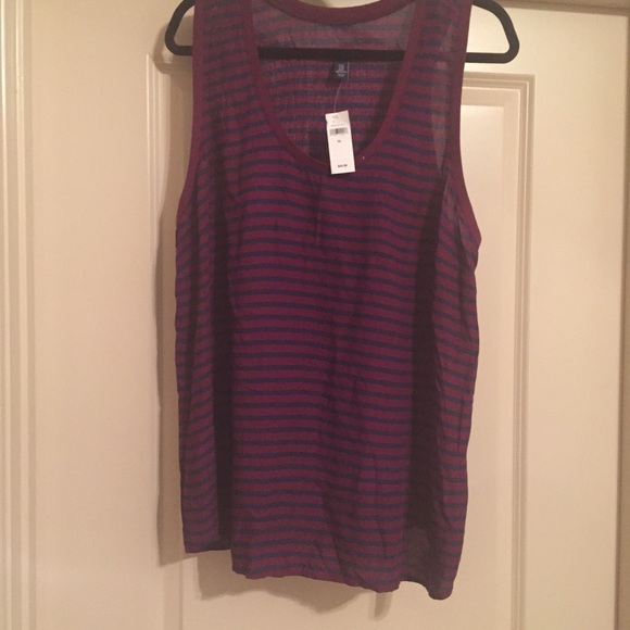 Navy and maroon tank