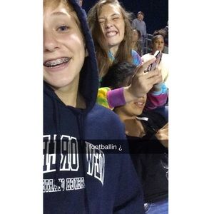 Meet your Posher, Elena