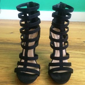 Gently loved gladiator Heels