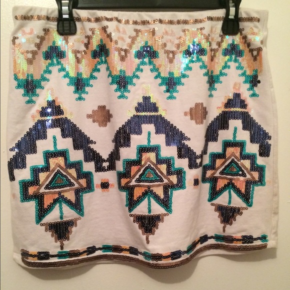 White sequined skirt - Picture 1 of 3