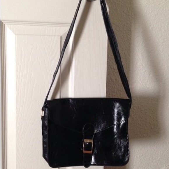 Purses - Picture 4 of 4