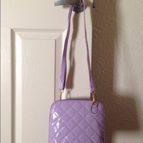 Purses - Picture 4 of 4