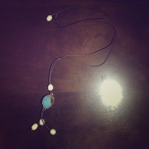 Never worn leather pearl necklace!