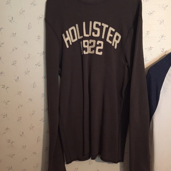Hollister gray long sleeve shirt