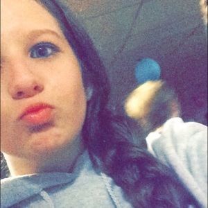 Meet your Posher, Lily