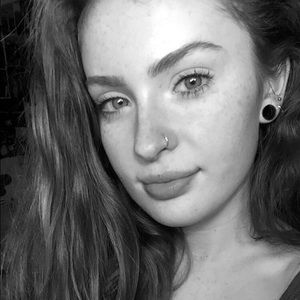 Meet your Posher, Rebecca