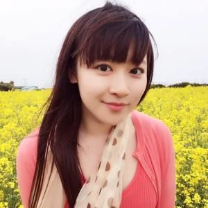 Meet your Posher, Chloe