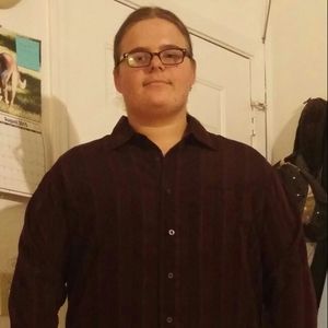 Meet your Posher, Levi