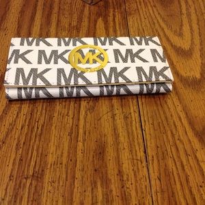 New Mk Wallet