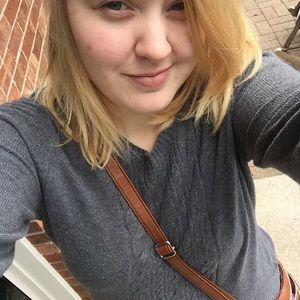 Meet your Posher, Casey