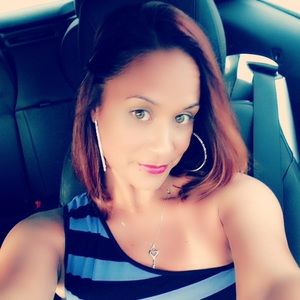 Meet your Posher, Noemi