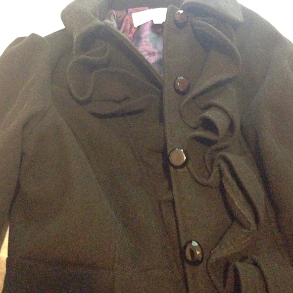 🎀 Black Ruffled Peacoat 🎀 - Picture 3 of 4