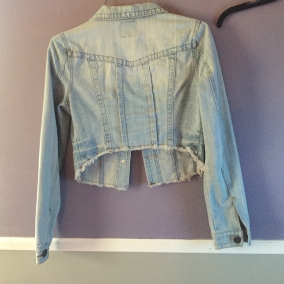 Light jean jacket - Picture 2 of 2