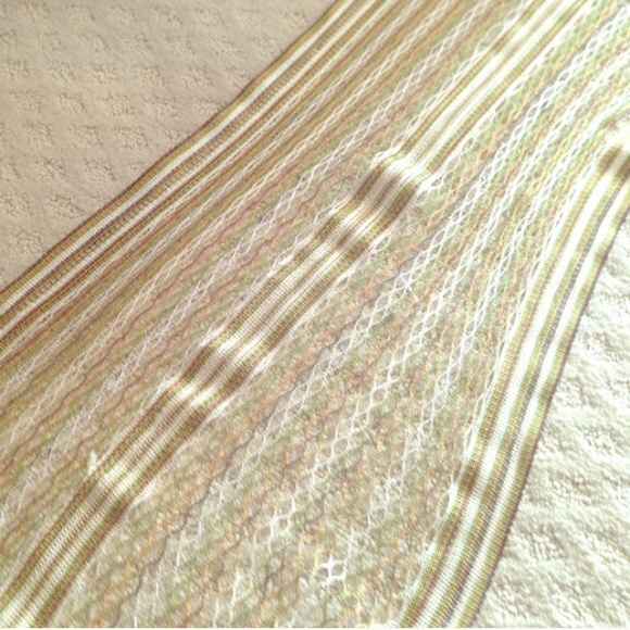Scarf - Picture 2 of 4