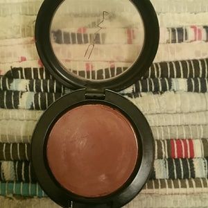 Mac cream blush in tea petal