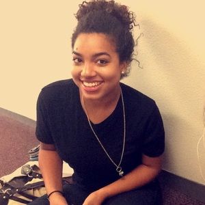 Meet your Posher, Alexis