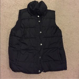 Black puffy vest