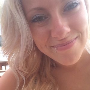 Meet your Posher, Celeste