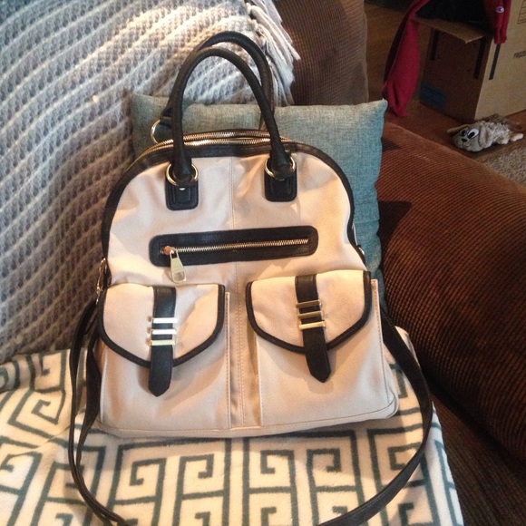Steve Madden Handbags - Steve Madden handbag