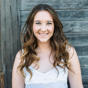 Meet your Posher, Alexandra