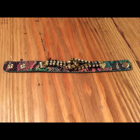 Bauble bar bracelet