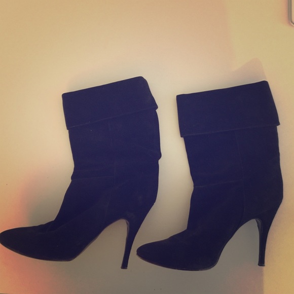 100% Suede boots
