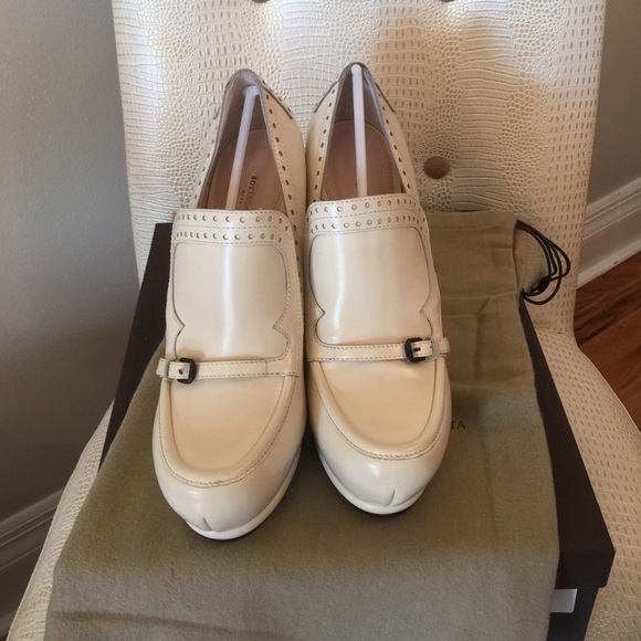 Bottega Veneta heels ❤️❤️ - Picture 2 of 4