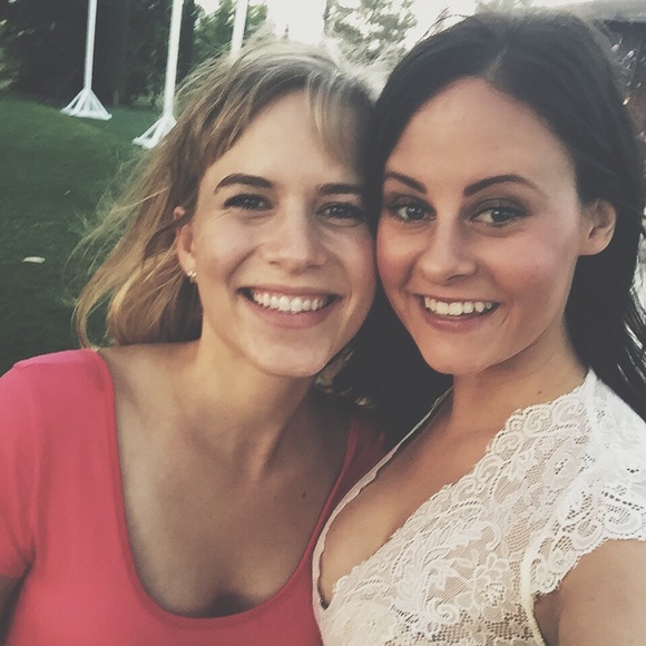 Meet your Posher, Claire - Picture 1 of 1