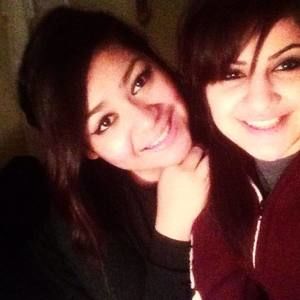 Meet your Posher, Yesenia