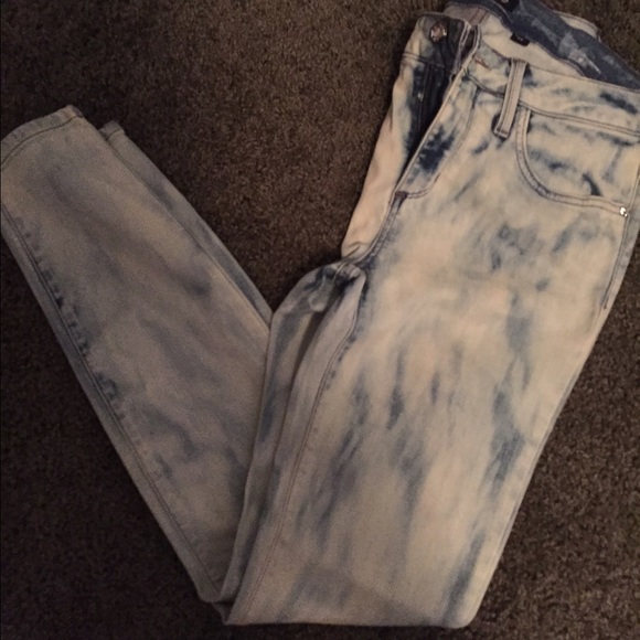 Bebe skinny jeans.