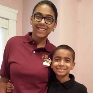 Meet your Posher, Dana