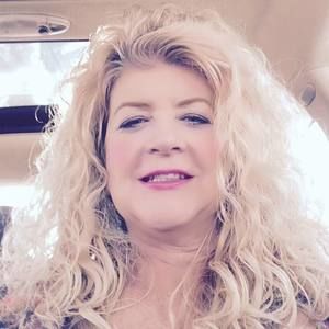 Meet your Posher, Joan