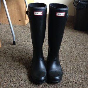Hunter Tour Rainboots Black Size 9