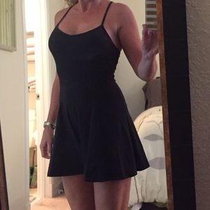 Cute cotton romper with bows on the back!