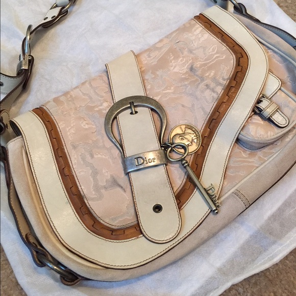 Shoulder bag