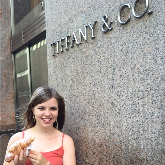 Meet your Posher, Abby