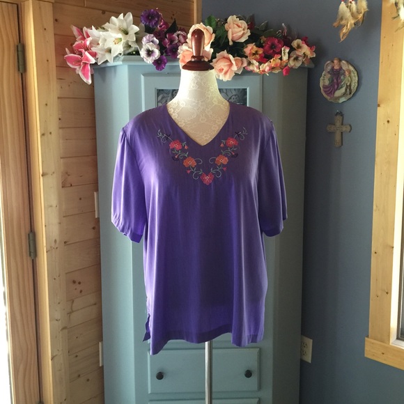 S.G. Stylish Blouse with Hand Embroidered design. - Picture 1 of 4