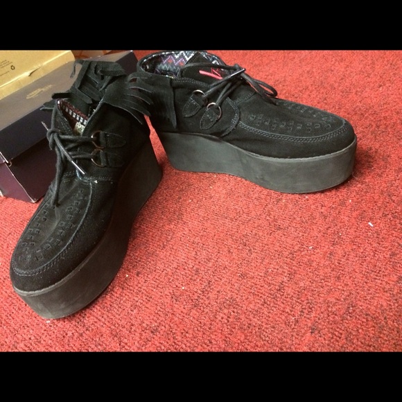 Black platforms - Picture 3 of 4