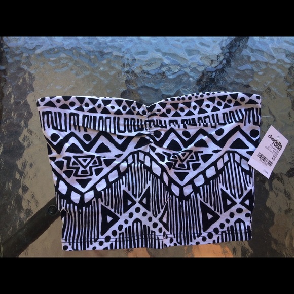 Tribal cropped top