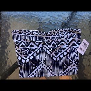 Tribal cropped top