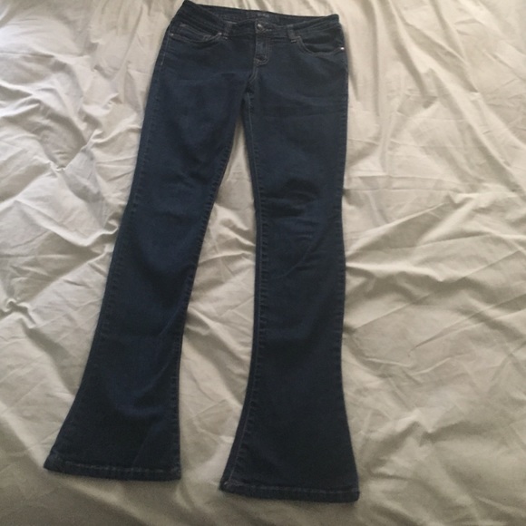 Jessica Simpson Palisades Demi Flare jeans - Picture 2 of 3