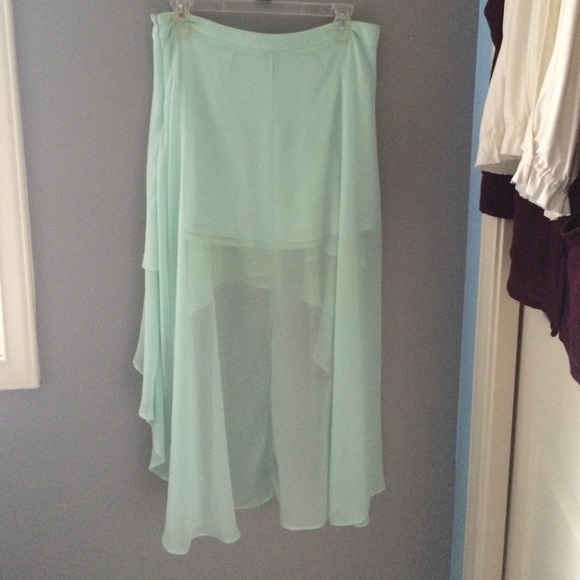 Chiffon High-Low skirt - Picture 2 of 4
