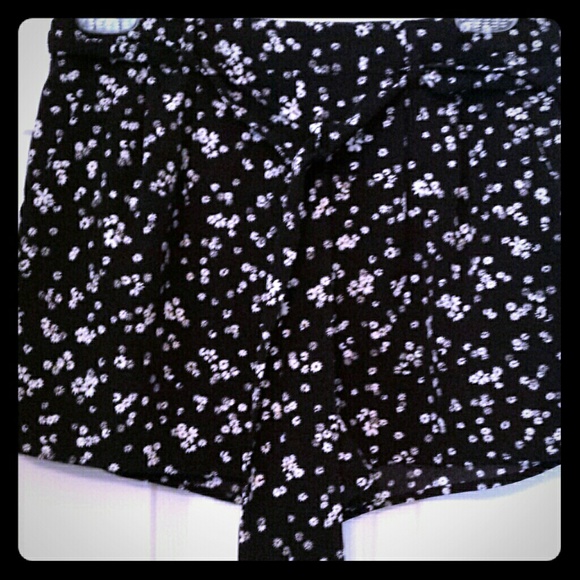 Lauren Conrad dressy shorts