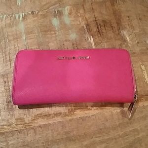 Michael Kors billfold