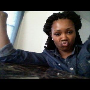 Meet your Posher, Danelle